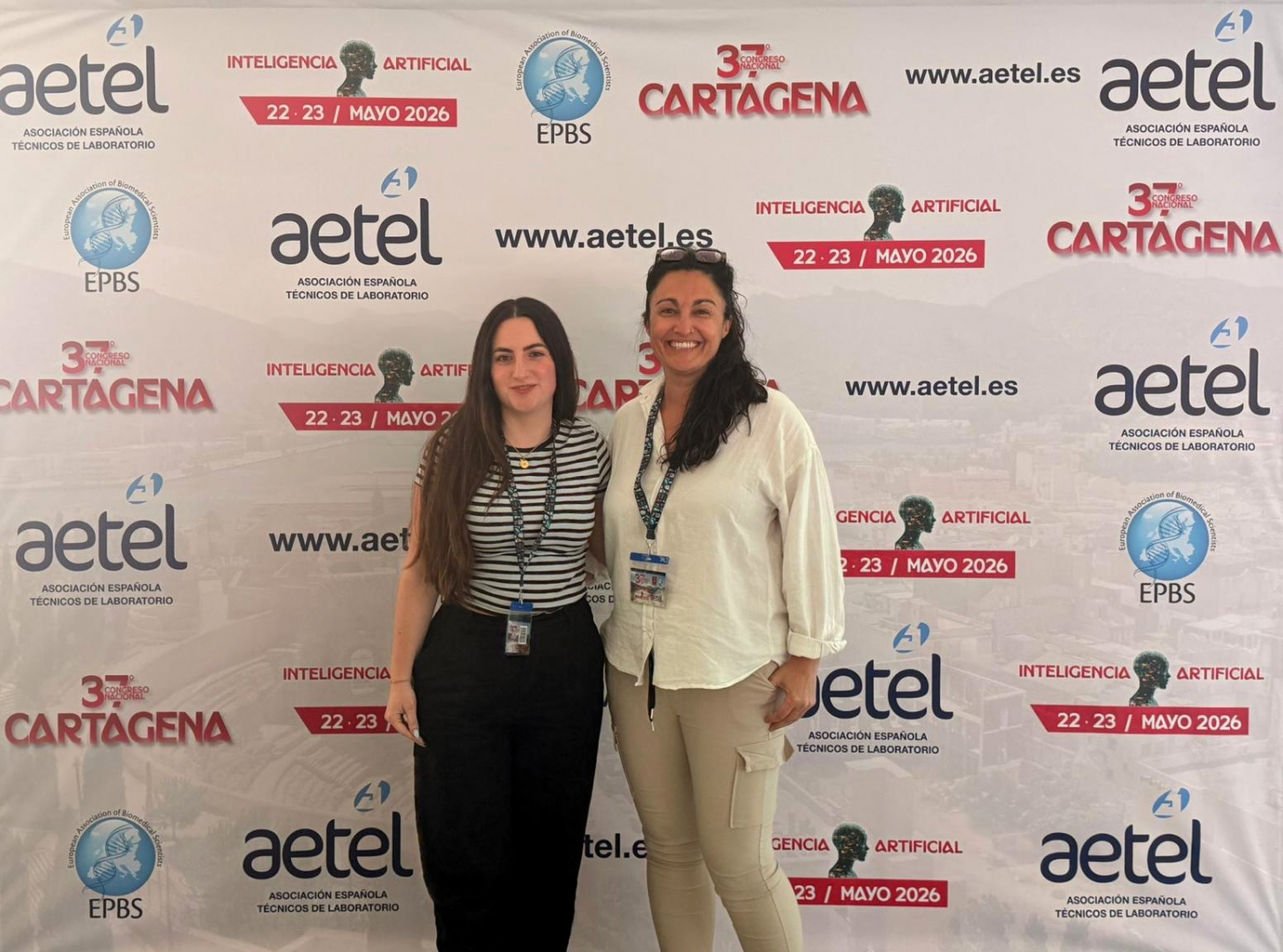 Marina Franco i Judit Pujol durant la ponència de CLILAB al curs previ del XXXVII Congrés Nacional AETEL a Cartagena